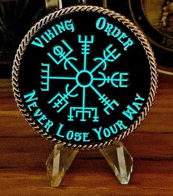 veg-glow LUMINOUS Viking Order Vegvisir – Viking/Norse Compass Wayfarer Symbol Challenge Coin/Totem – 50mm